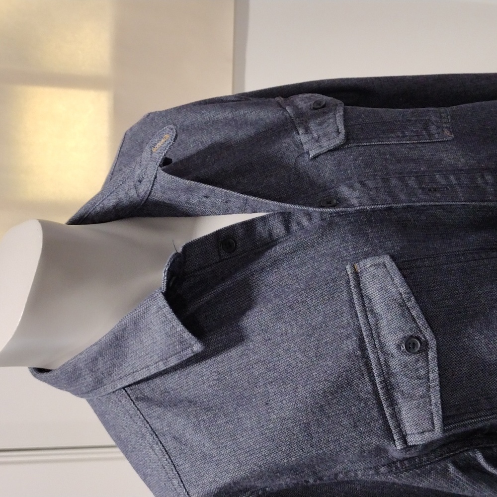 Goodfellow and Co mens blue herringbone denim shirt. Heavy weight. Large